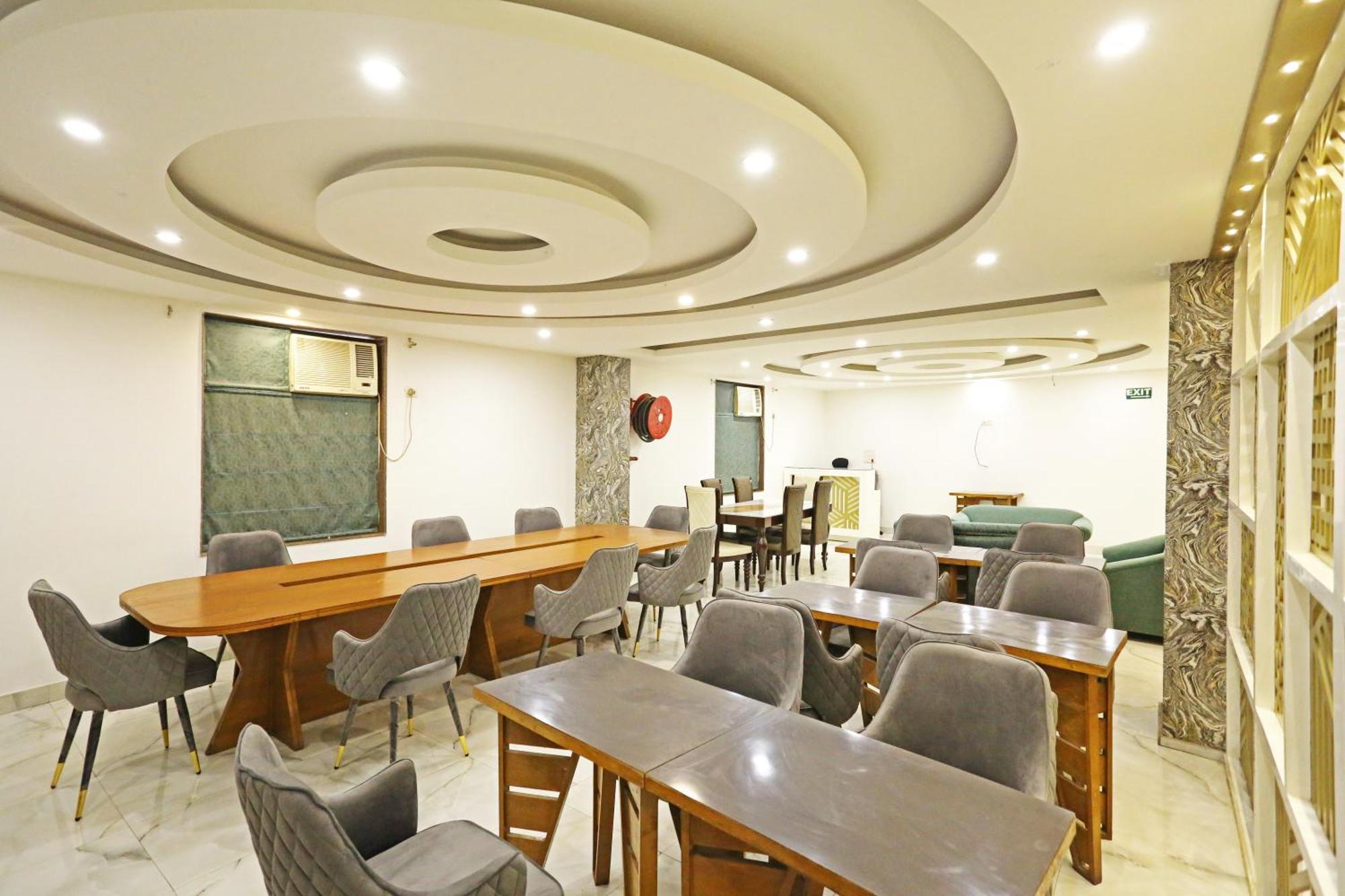 Hotel Ambrosia - A Boutique Hotel New Delhi Exterior photo