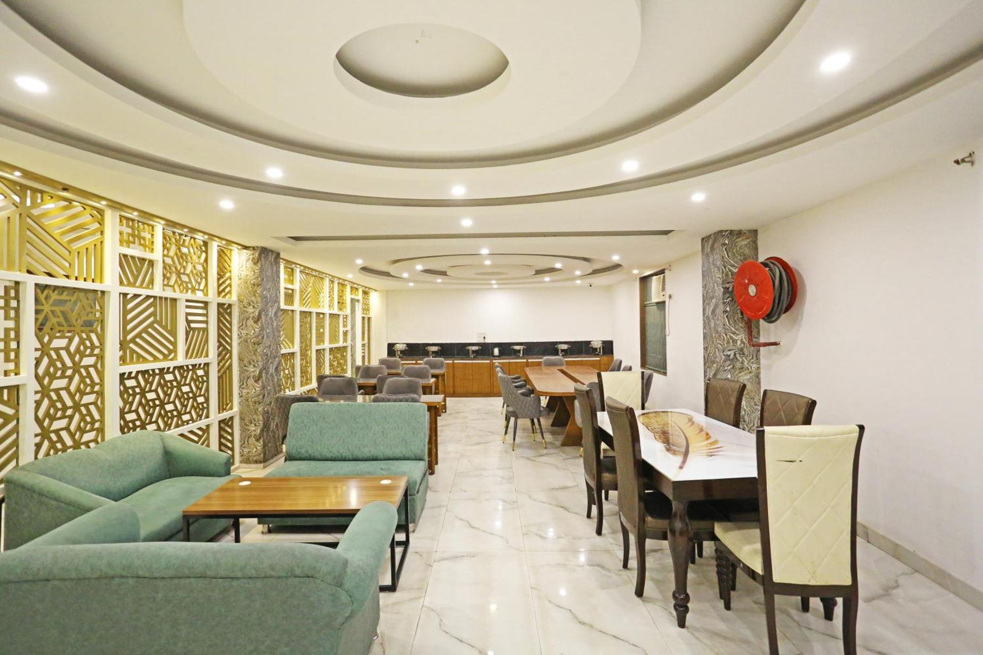 Hotel Ambrosia - A Boutique Hotel New Delhi Exterior photo