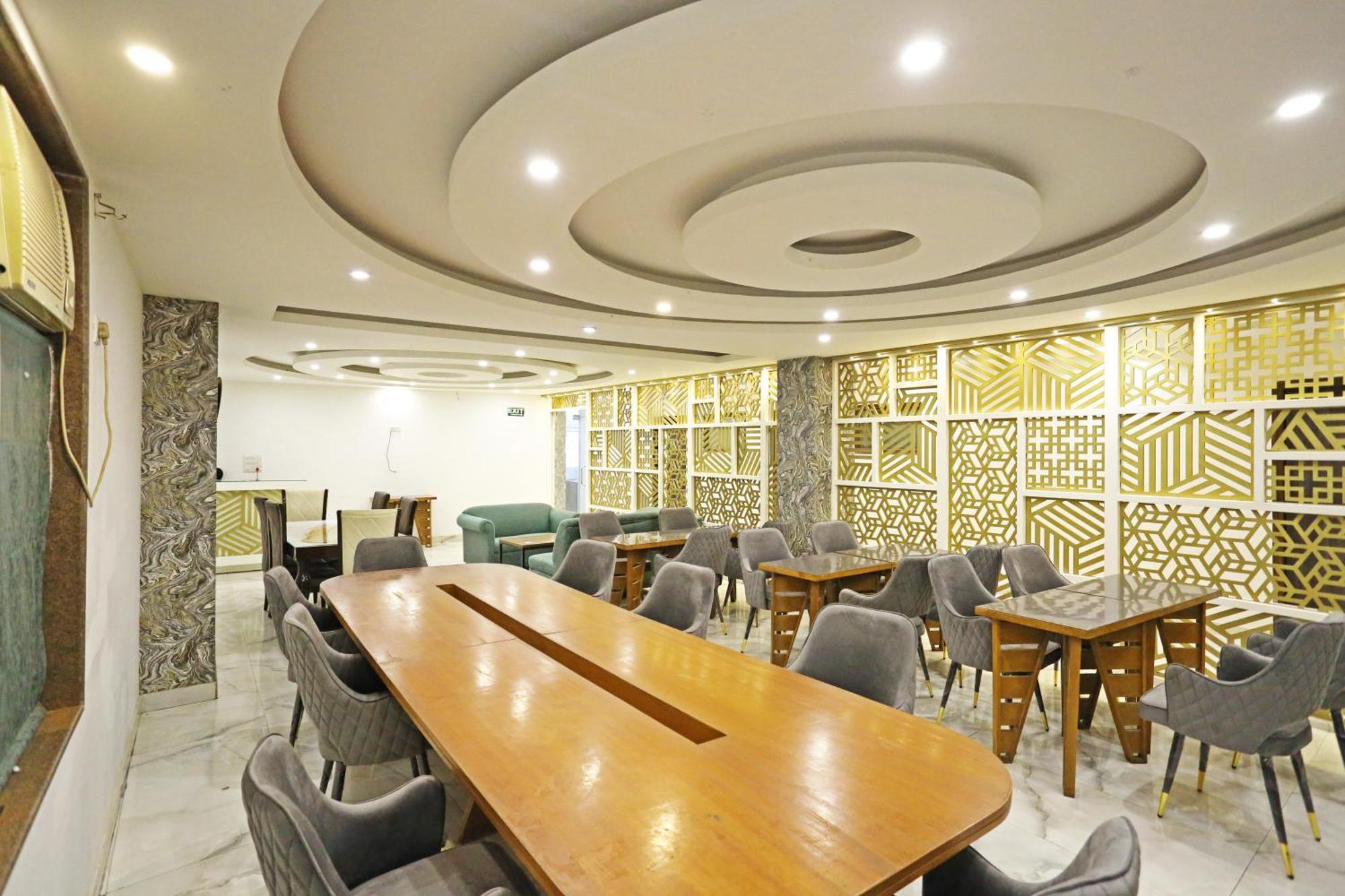 Hotel Ambrosia - A Boutique Hotel New Delhi Exterior photo