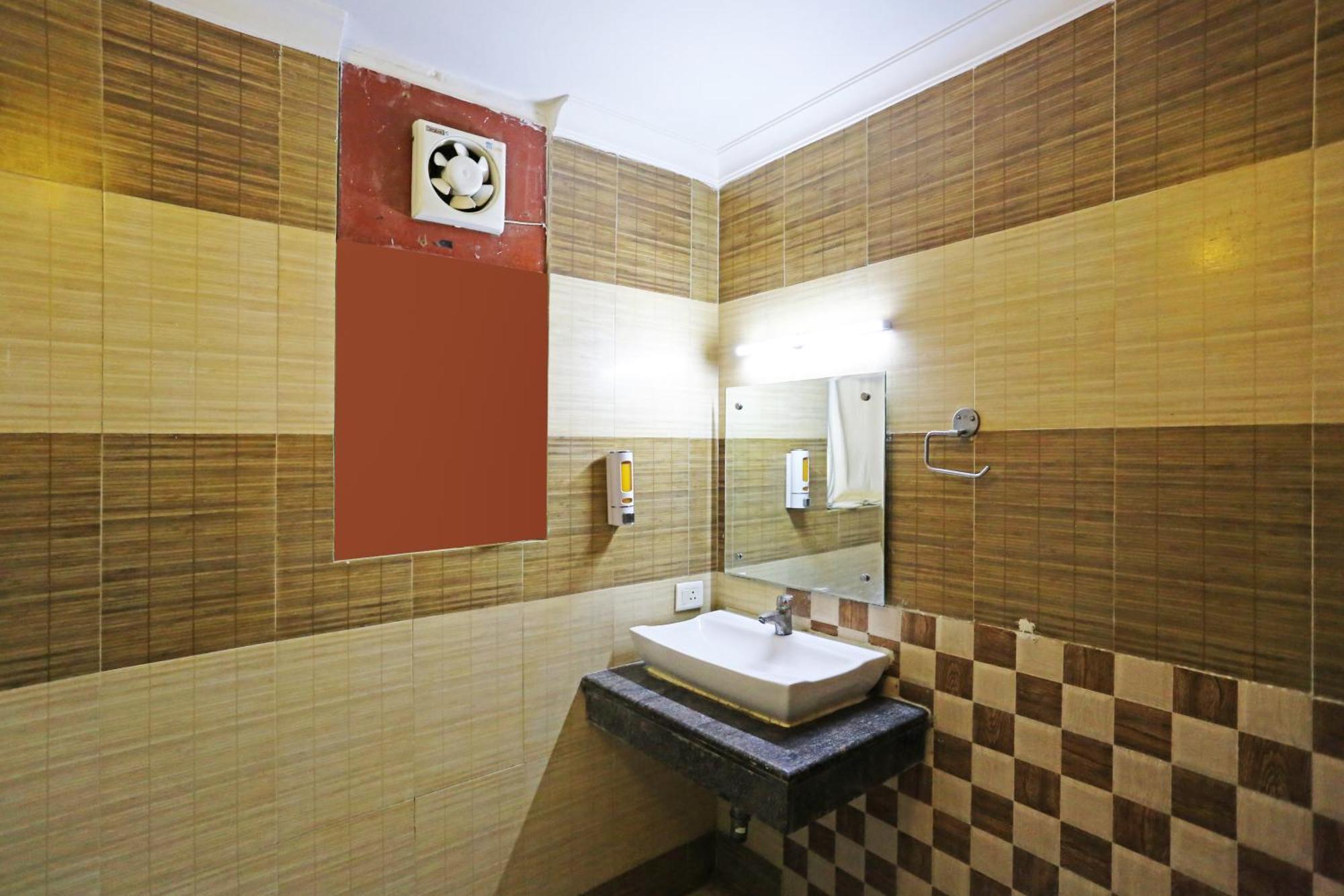 Hotel Ambrosia - A Boutique Hotel New Delhi Exterior photo